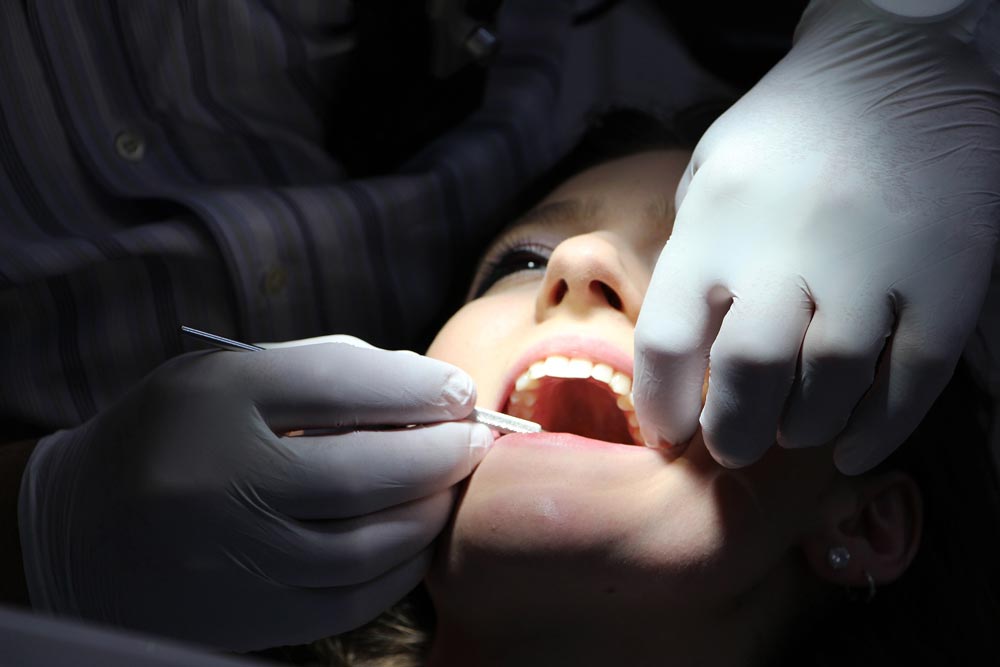 Implantologia-dentale-vantaggi-e-controindicazioni-studio-dentistico-dottor-gola-5