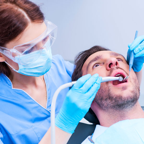 Sindrome-dente-incrinato-studio-dentistico-gola-dentista-casteggio-4