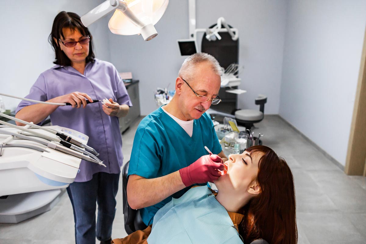 alitosi-dentista-gola-dentista-pavia-1