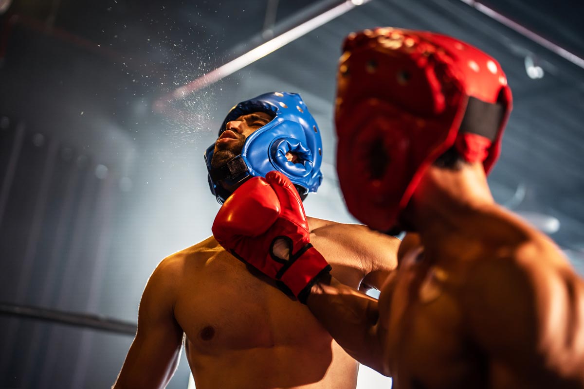 Traumi-dentali-prevenzione-sportivi-dentista-gola-pavia-casteggio-1